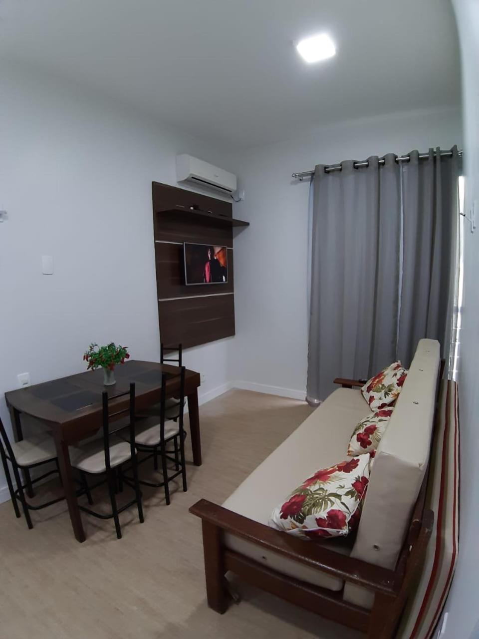 Apartamento Ilha Dos Patos Ingleses Na Beira Do Mar Florianópolis Стая снимка