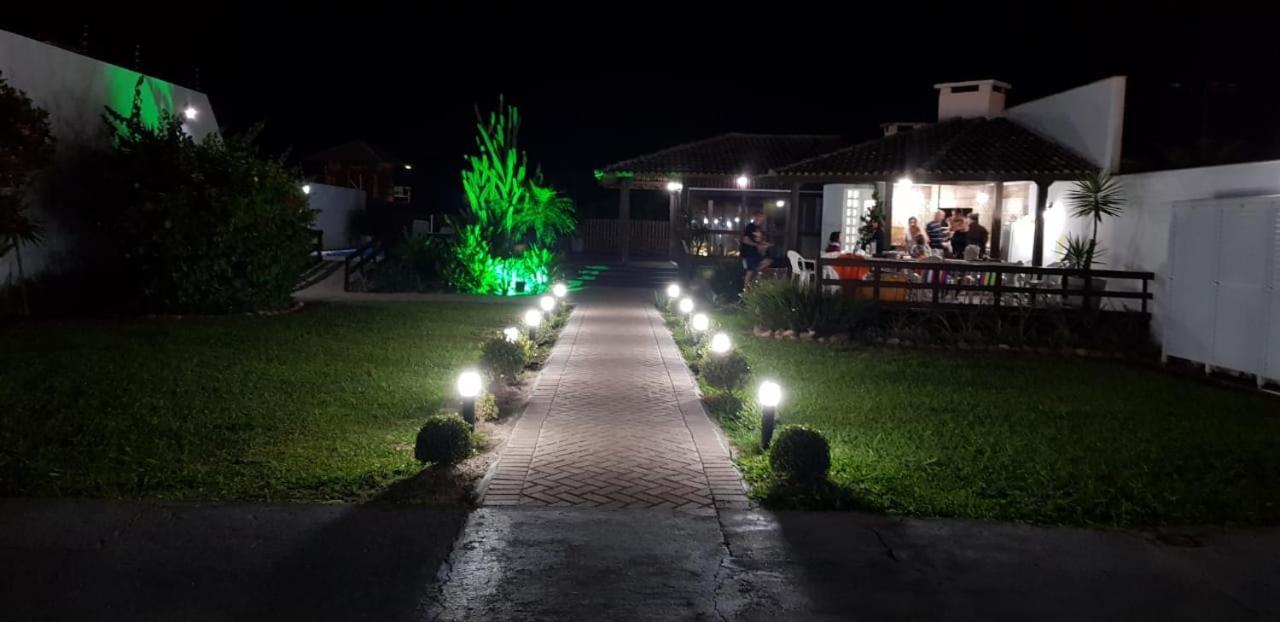 Apartamento Ilha Dos Patos Ingleses Na Beira Do Mar Florianópolis Екстериор снимка